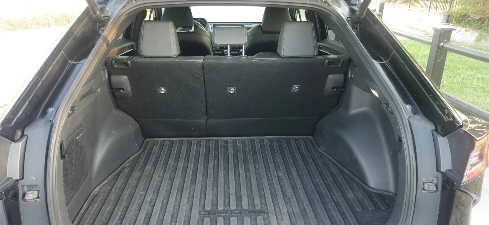 Subaru Solterra Premium AWD, снимка 12 - Автомобили и джипове - 55729536