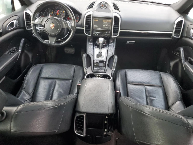 Porsche Cayenne AWD* BOSE* PANO* , снимка 8 - Автомобили и джипове - 49287553