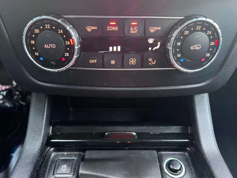 Mercedes-Benz GLE * CARFAX * БЕЗ ПЪРВОНАЧАЛНА ВНОСКА, снимка 14 - Автомобили и джипове - 52908428