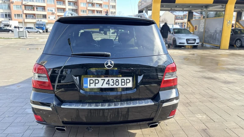 Mercedes-Benz GLK 320, снимка 9 - Автомобили и джипове - 53592925