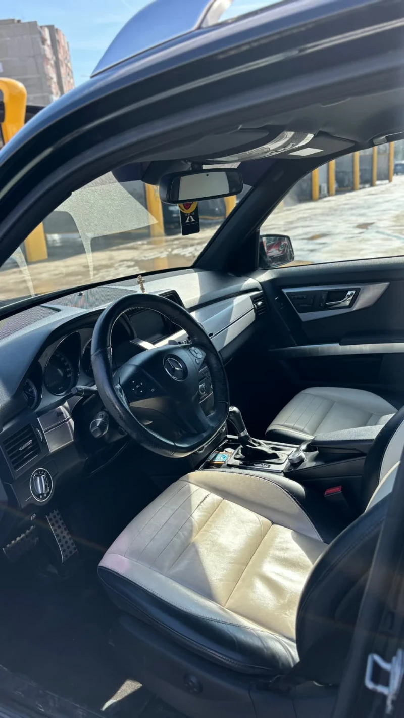 Mercedes-Benz GLK 320, снимка 14 - Автомобили и джипове - 53592925