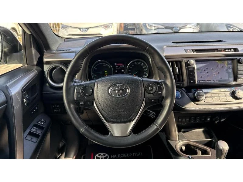 Toyota Rav4, снимка 9 - Автомобили и джипове - 47757163