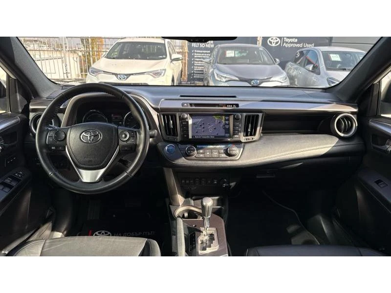 Toyota Rav4, снимка 8 - Автомобили и джипове - 47757163