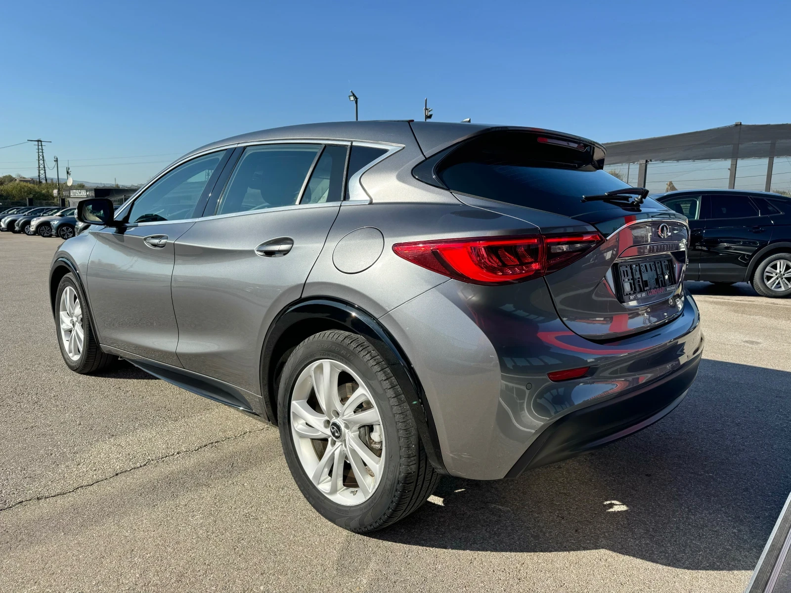 Infiniti Q30 1.5D-AUT-NAVI-LANE ASSIST-ПОДГРЕВ - изображение 3