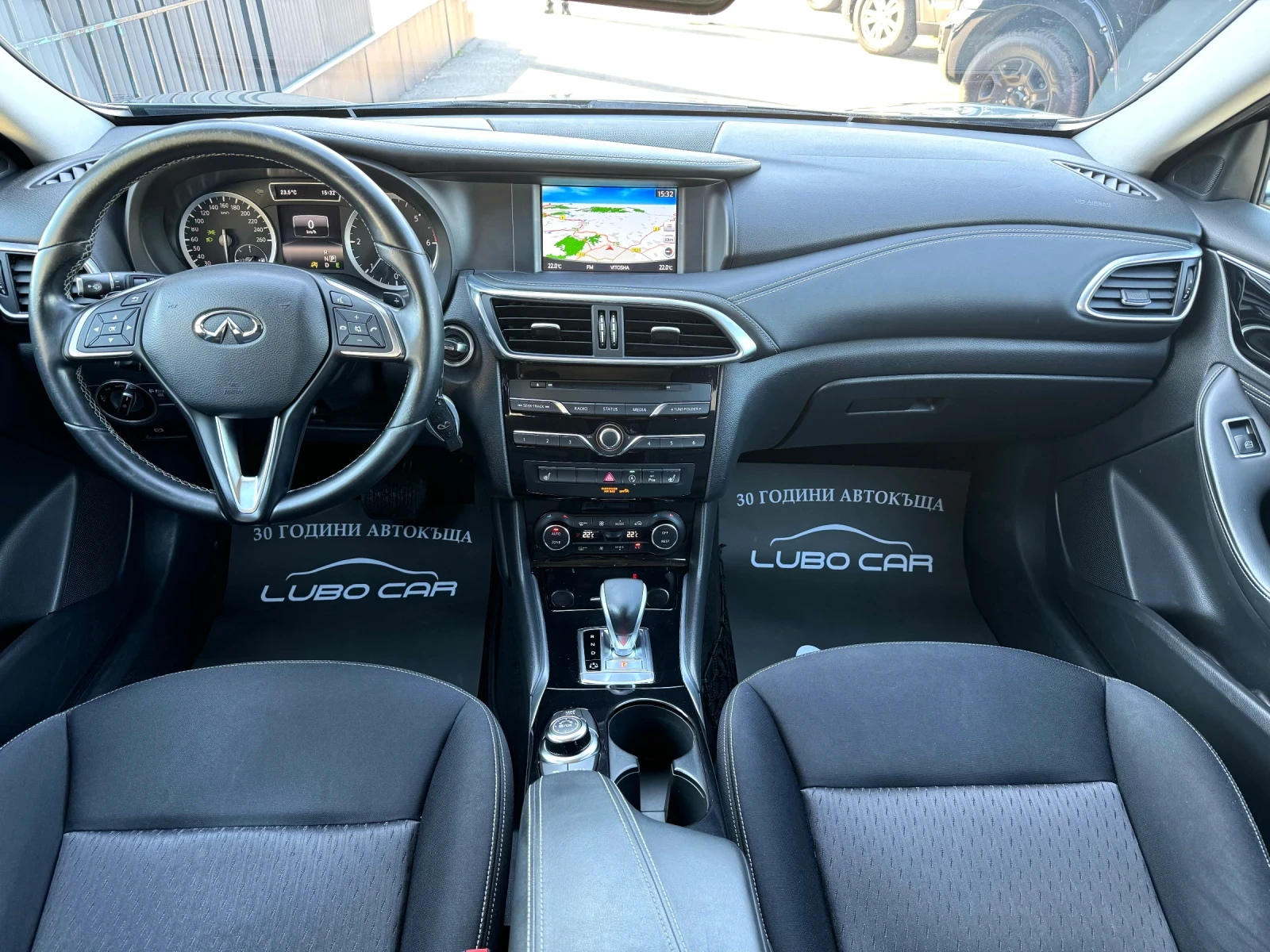 Infiniti Q30 1.5D-AUT-NAVI-LANE ASSIST-ПОДГРЕВ - изображение 10