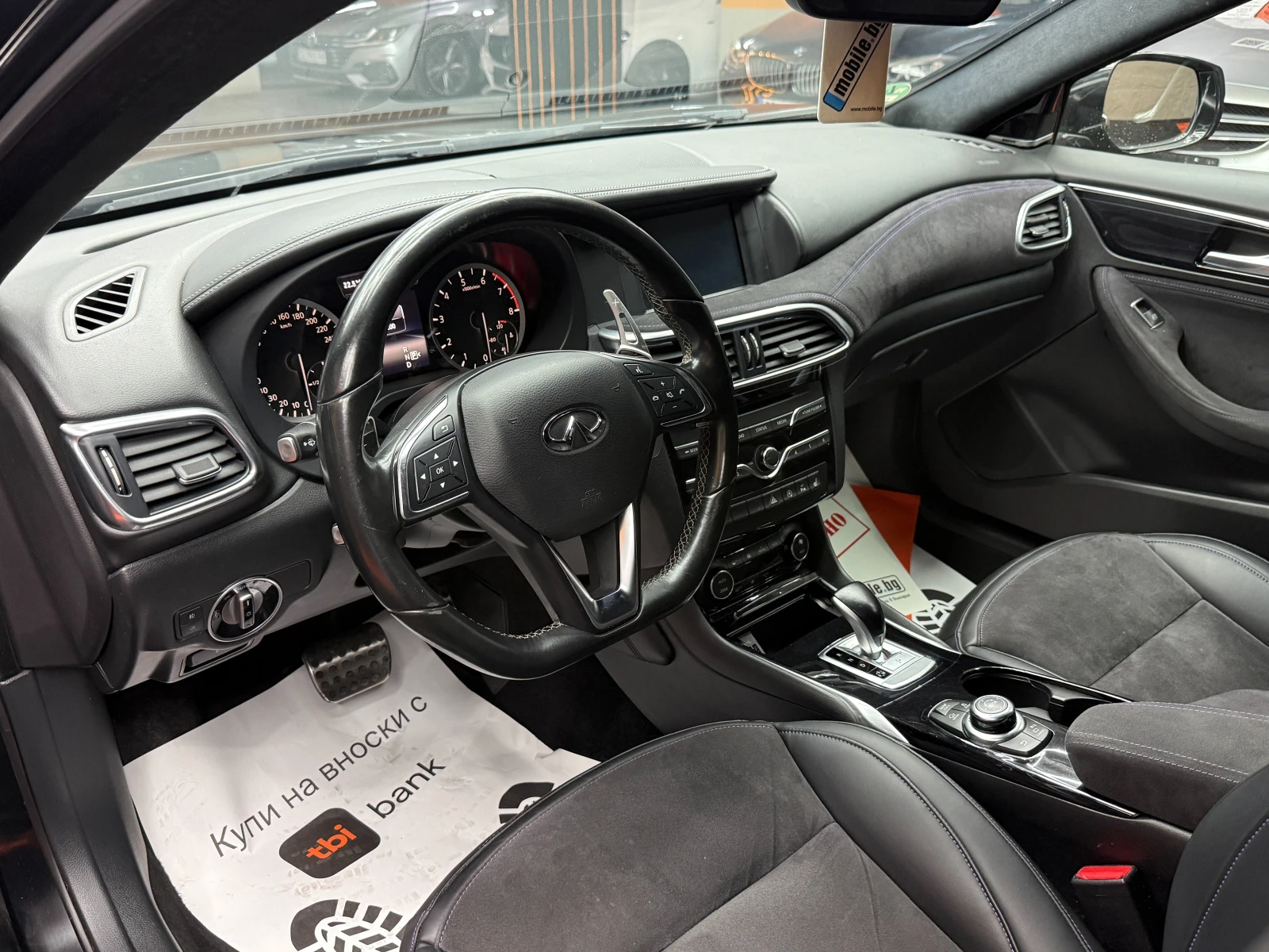 Infiniti Q30 S 2.0i 211 к.с./ГАРАНЦИЯ/БАРТЕР/ЛИЗИНГ/КОМЕНТАР, снимка 8 - Автомобили и джипове - 52175697
