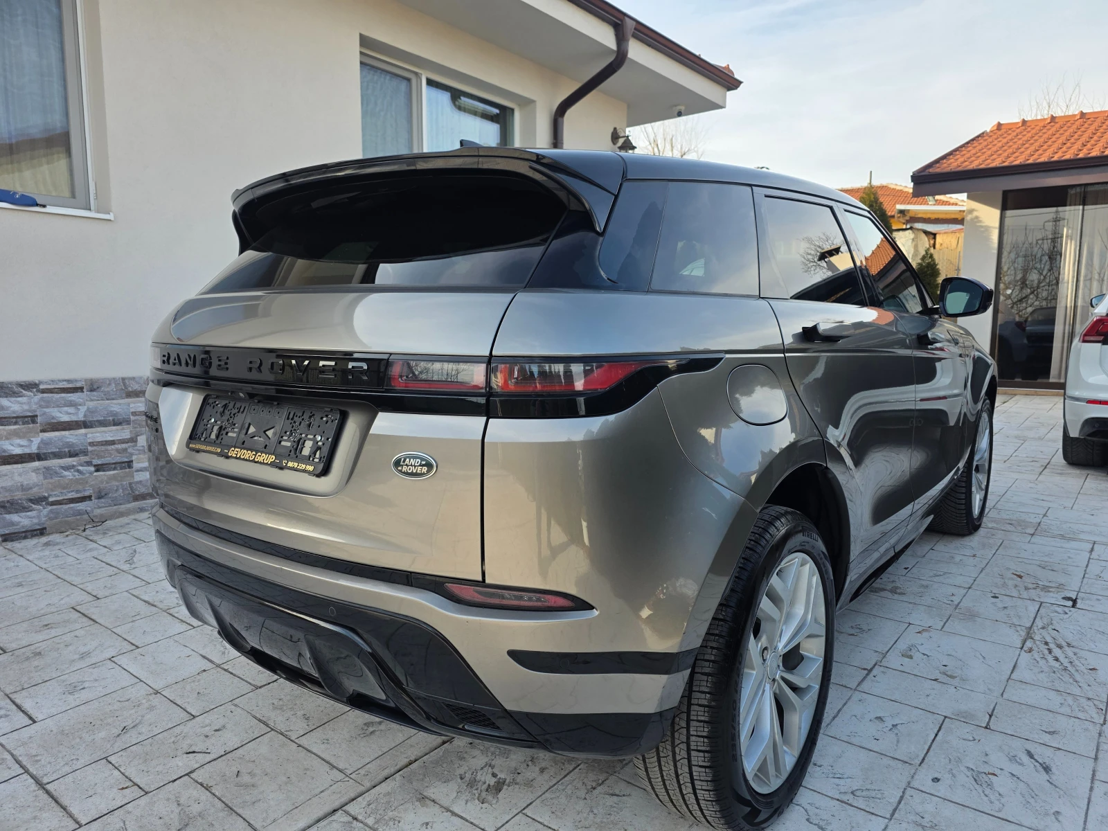 Land Rover Range Rover Evoque 2.0 TD4 R DYNAMIC KATO HOBA - изображение 5