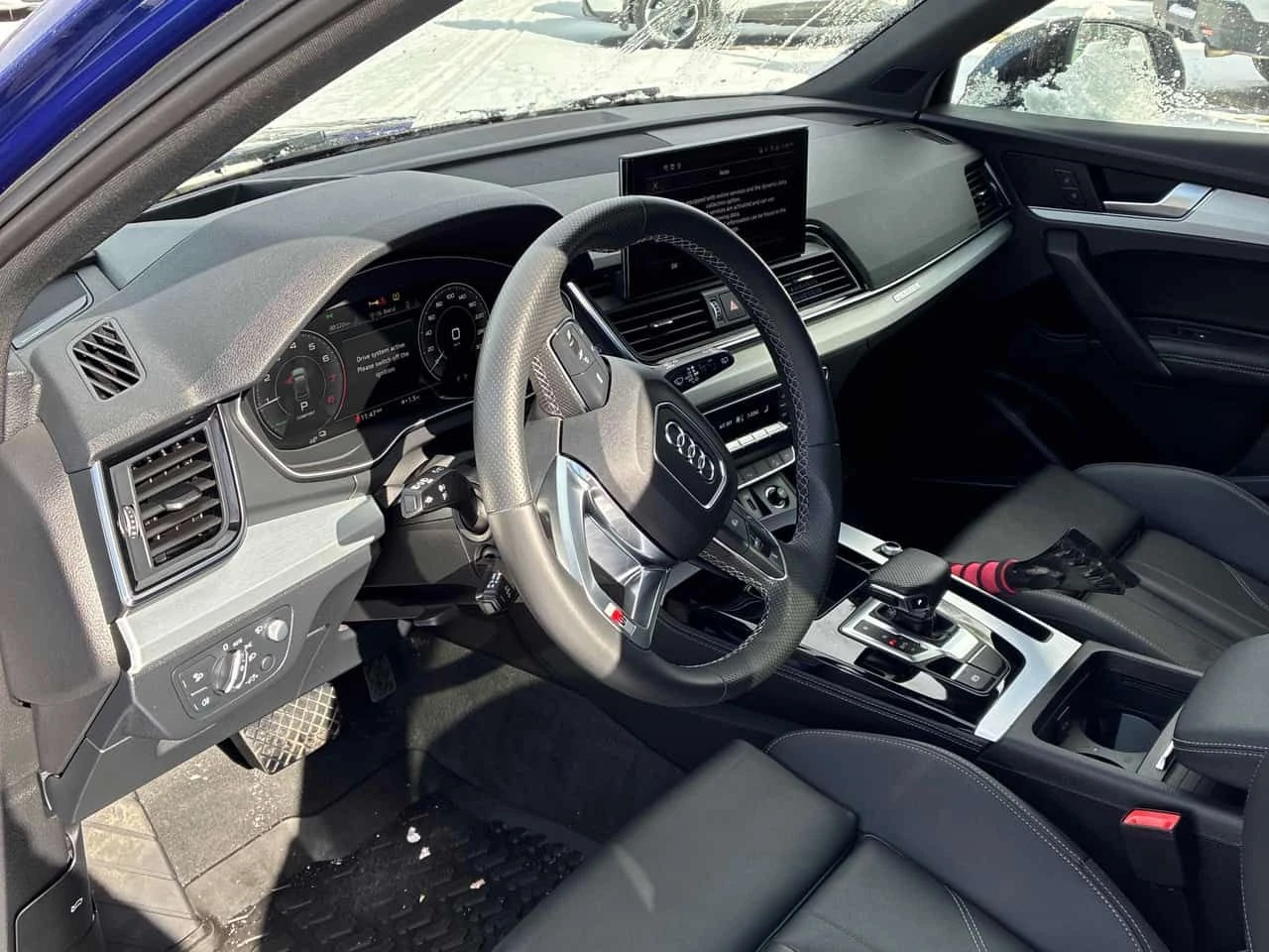 Audi Q5 Technik/CARFAX/DIS/360/PANO, снимка 7 - Автомобили и джипове - 53798779