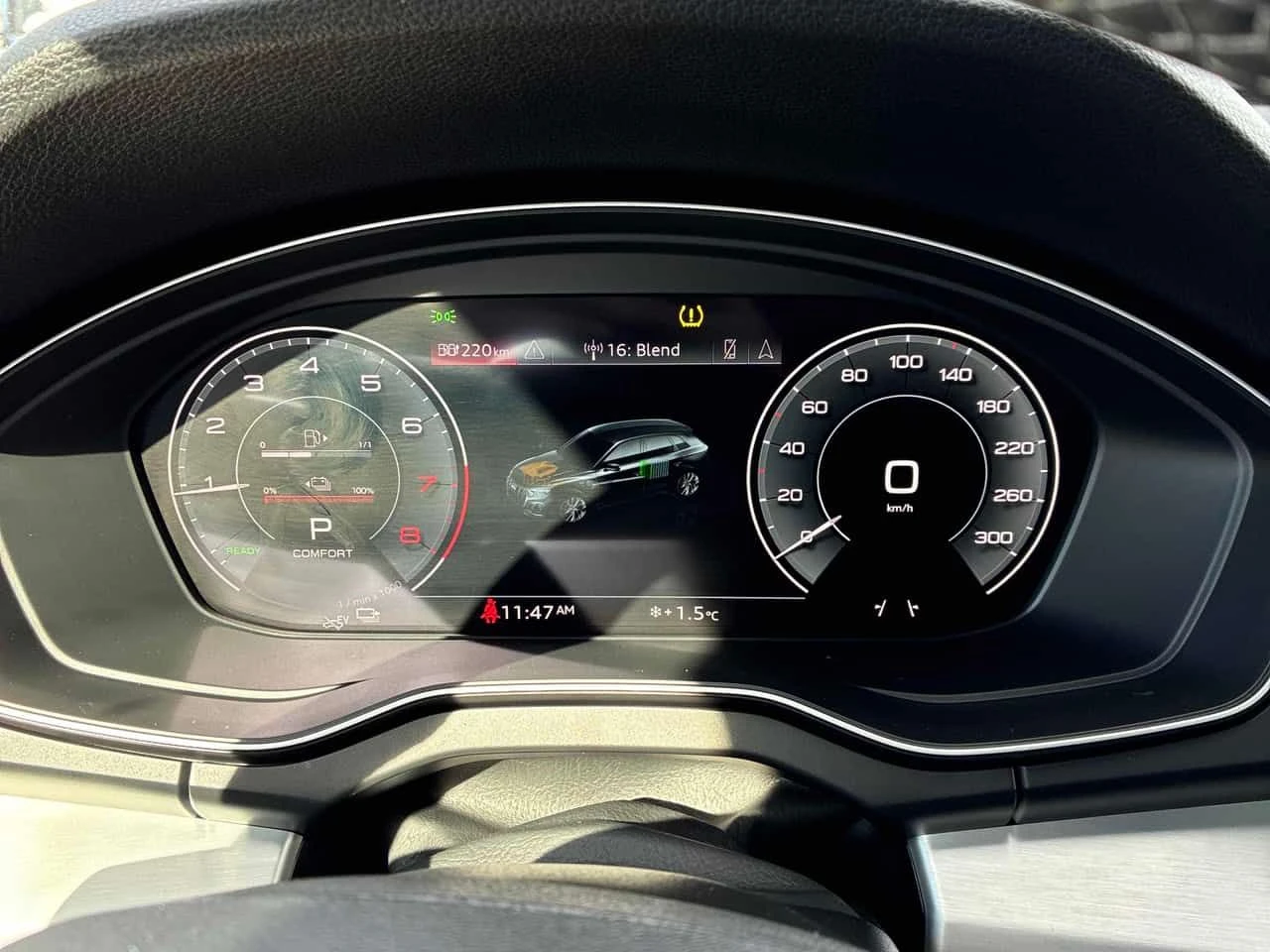 Audi Q5 Technik/CARFAX/DIS/360/PANO, снимка 8 - Автомобили и джипове - 53798779