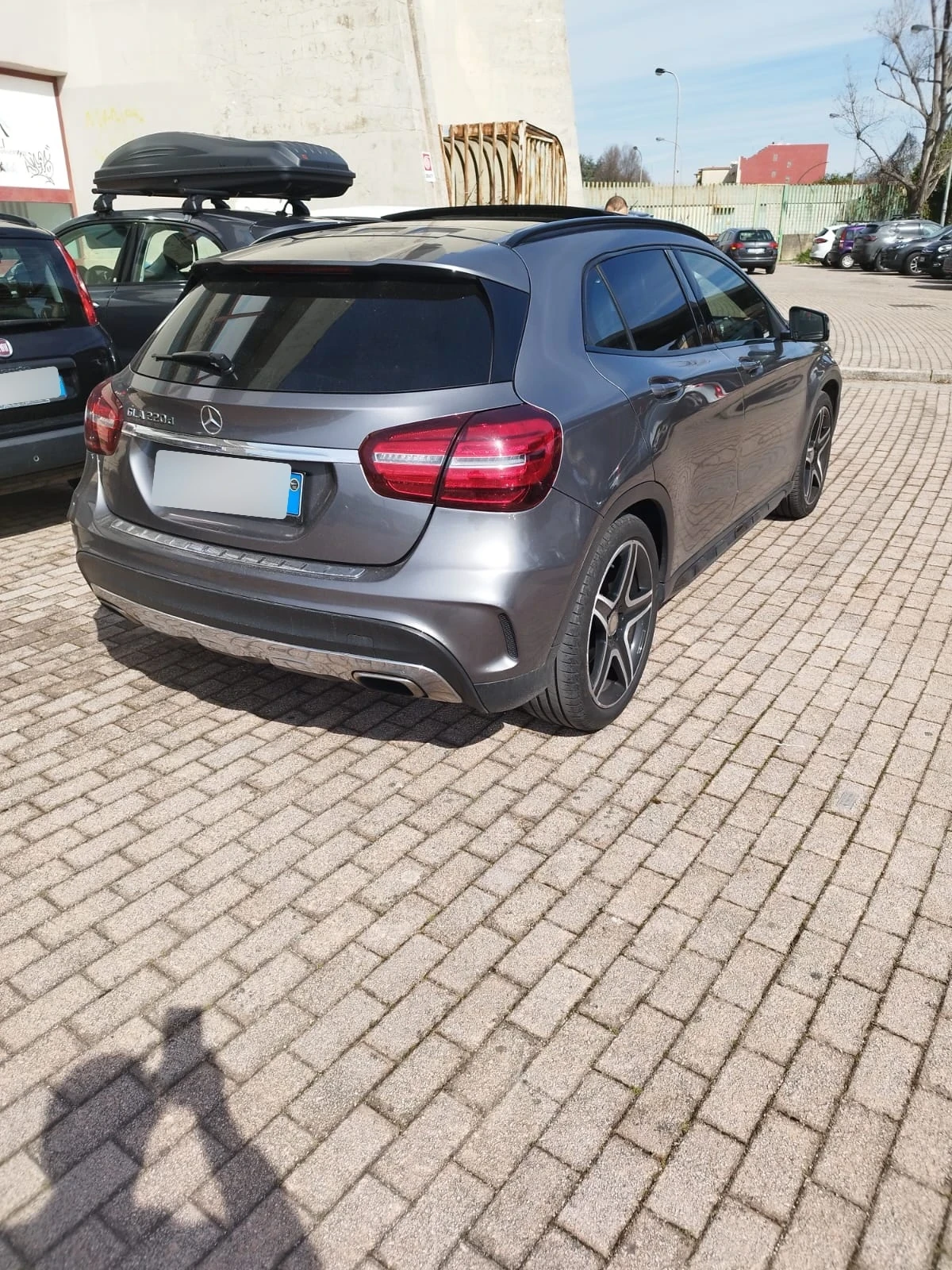 Mercedes-Benz GLA 220 Automatic Premium, снимка 3 - Автомобили и джипове - 54104188