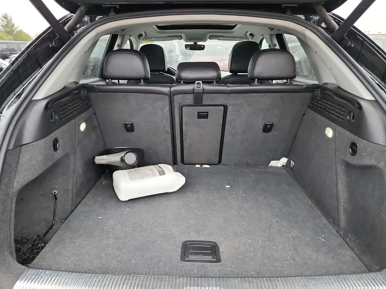 Audi Q3 * Quattro 4dr 2.0t Technik * CARFAX * БЕЗ ПЪРВОНАЧ, снимка 14 - Автомобили и джипове - 54215916