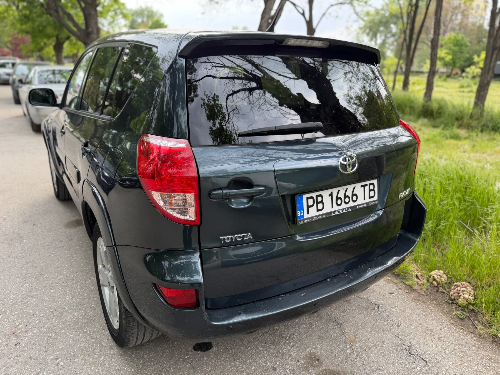 Toyota Rav4 2.2 D-CAT AWD 177 HP key-less, снимка 3 - Автомобили и джипове - 54686053