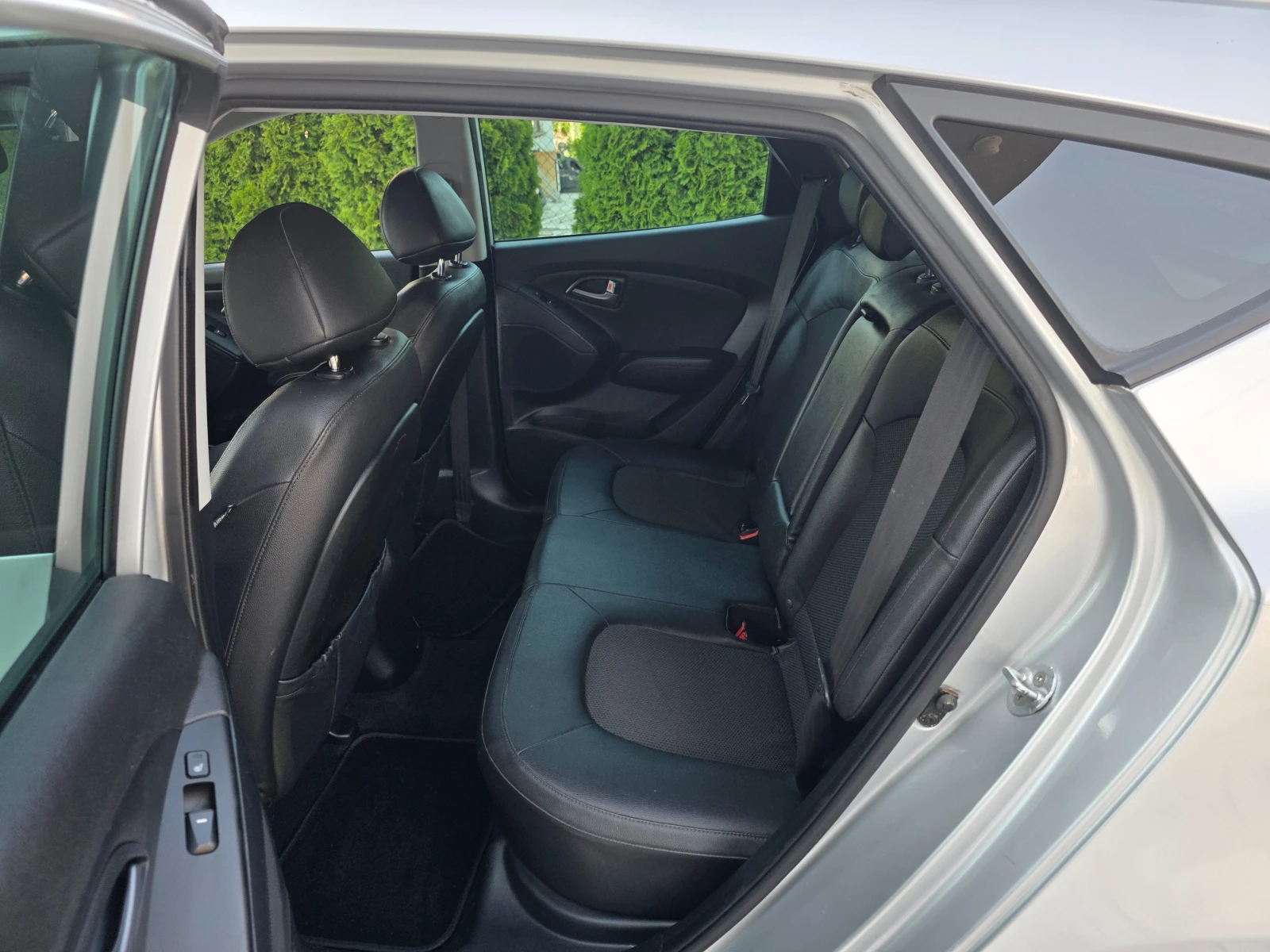 Hyundai IX35 1.7 CRDI NAVI KOJA PANORAMA , снимка 9 - Автомобили и джипове - 55105927