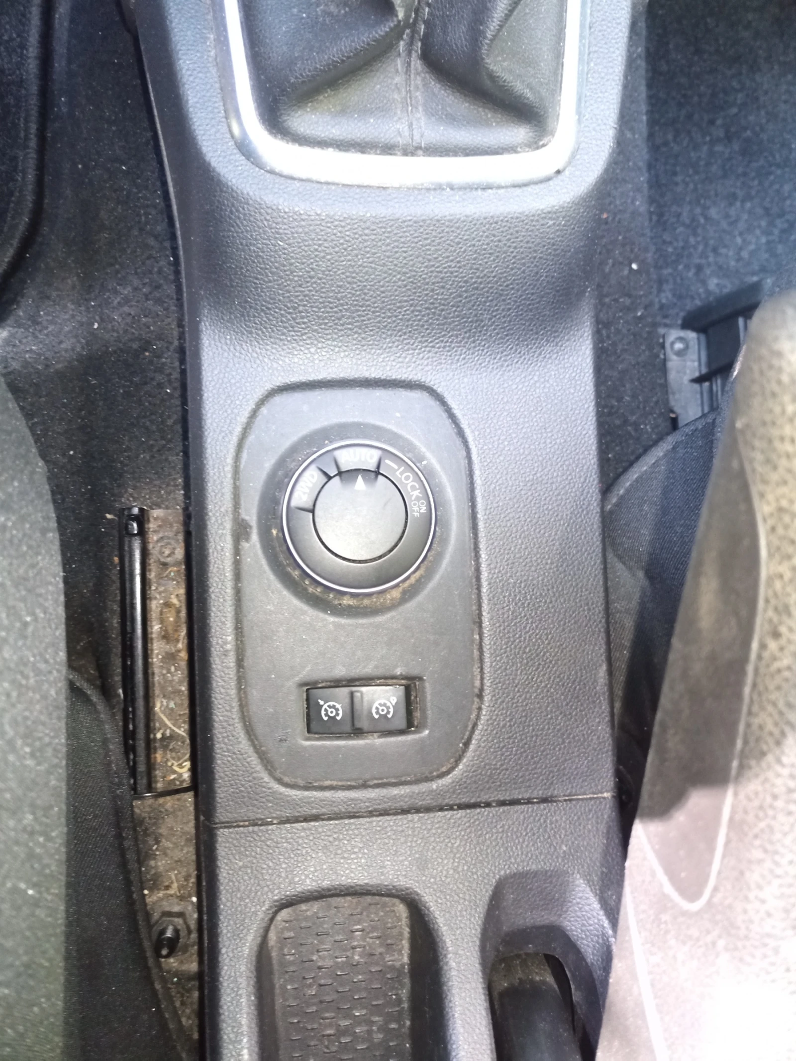 Dacia Duster 1.3 Tce 4x4 130 k.c., снимка 5 - Автомобили и джипове - 55377194
