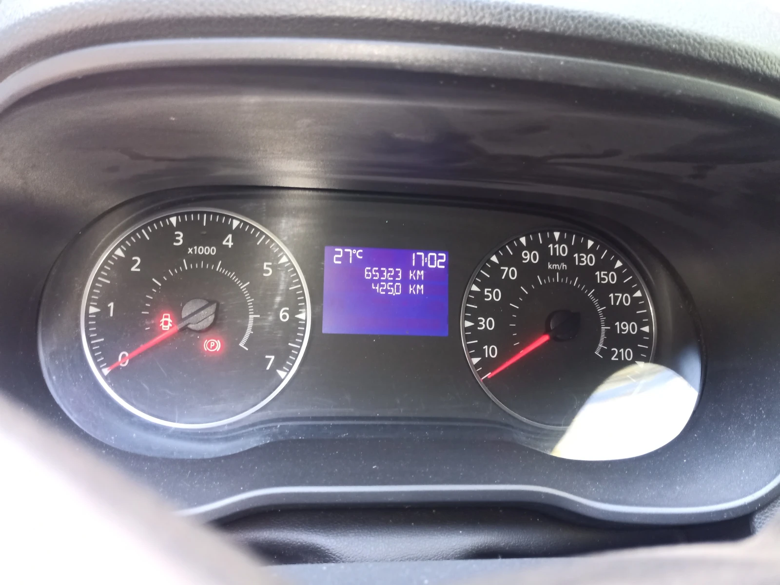 Dacia Duster 1.3 Tce 4x4 130 k.c., снимка 4 - Автомобили и джипове - 55377194