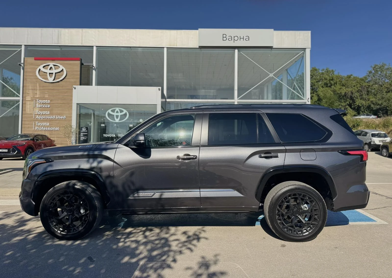 Toyota Sequoia Platinum, снимка 4 - Автомобили и джипове - 55422462
