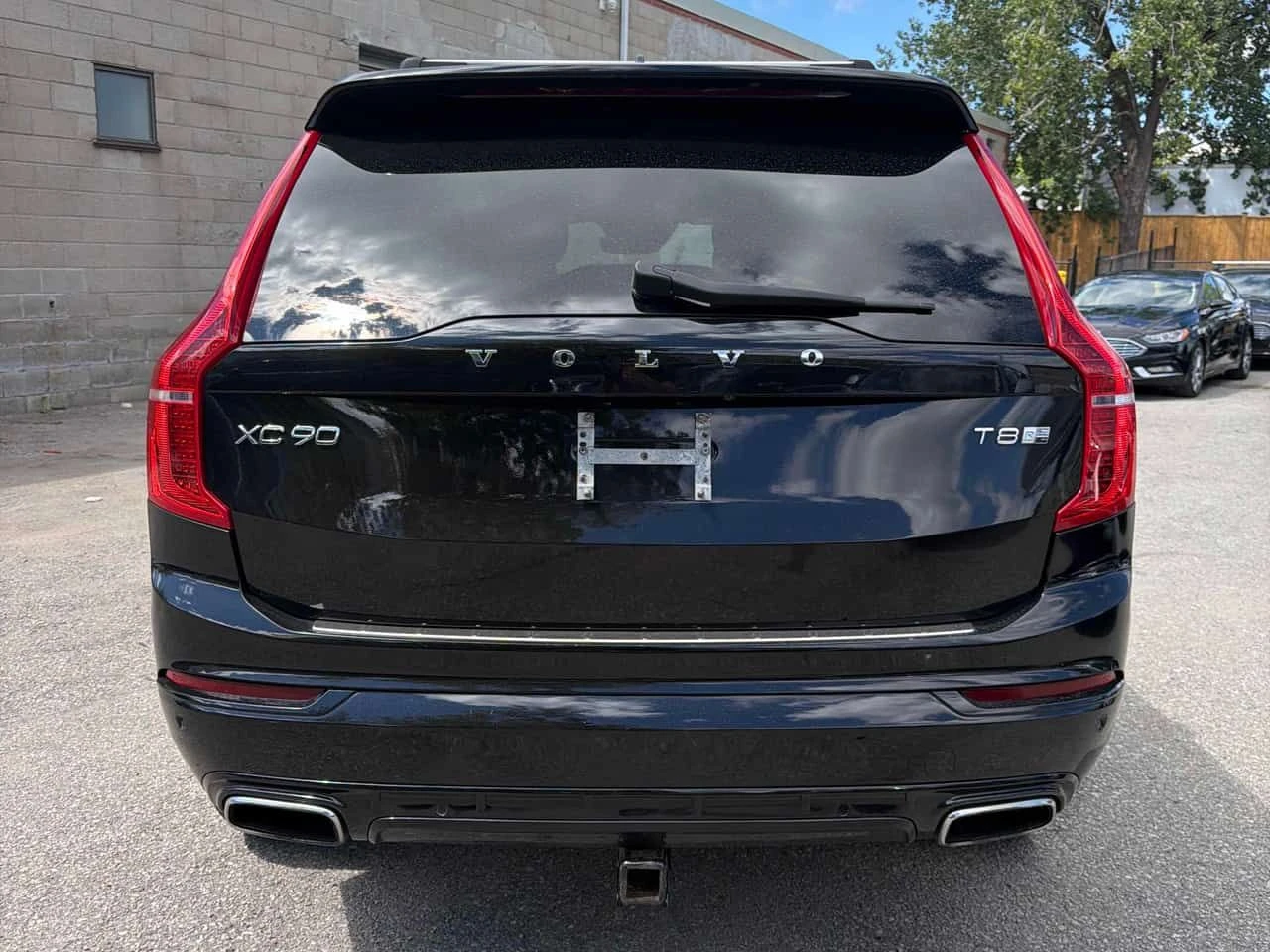 Volvo Xc90 * T8 R Design Hybrid * CARFAX * BOWERS&WILKINS, снимка 4 - Автомобили и джипове - 55697216
