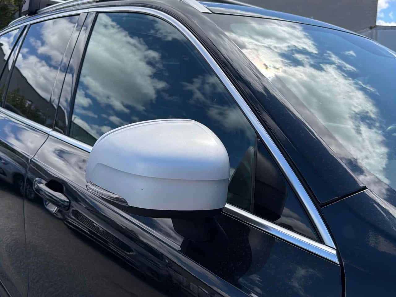 Volvo Xc90 * T8 R Design Hybrid * CARFAX * BOWERS&WILKINS, снимка 17 - Автомобили и джипове - 55697216
