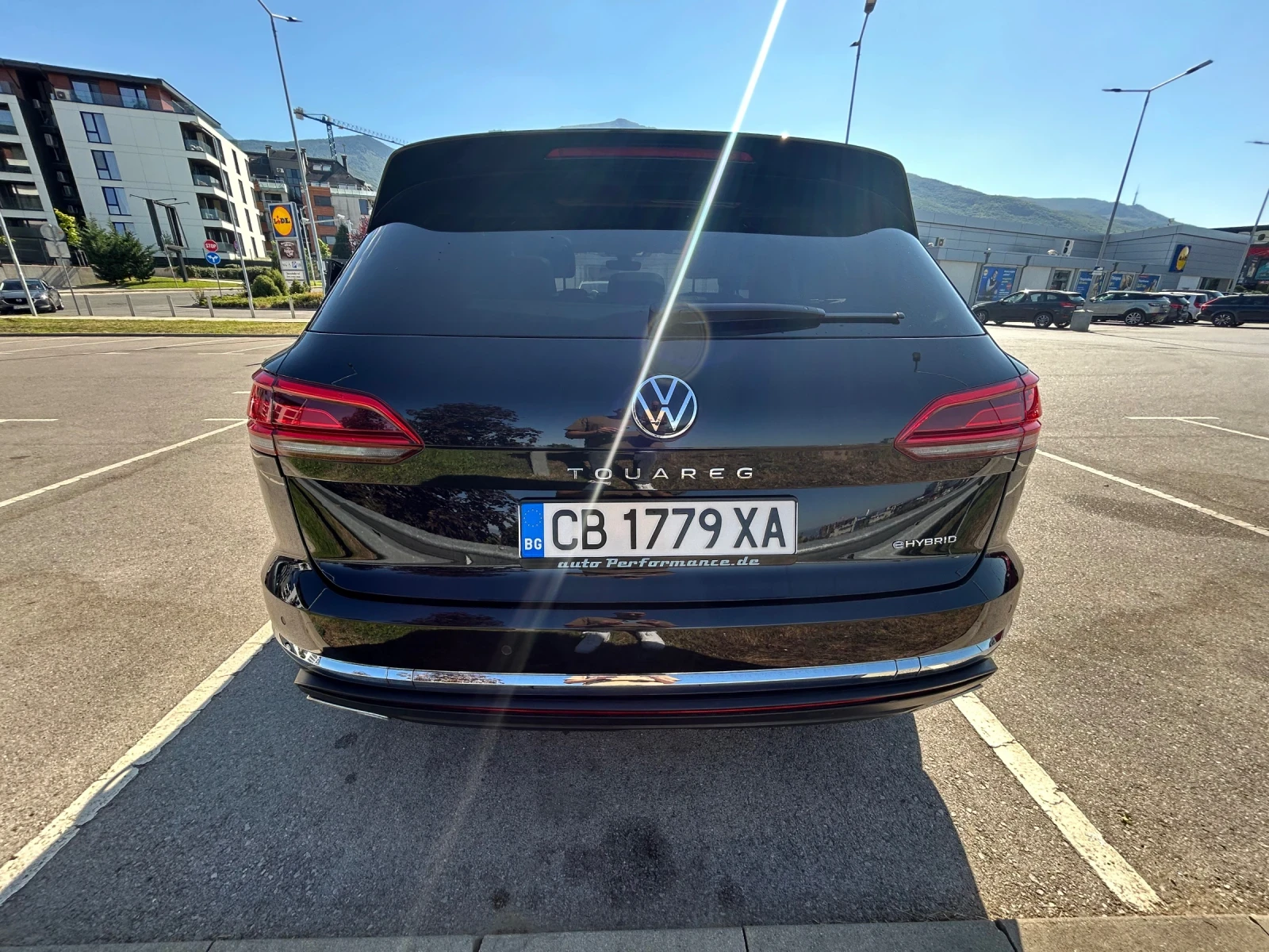 VW Touareg, снимка 4 - Автомобили и джипове - 55729518
