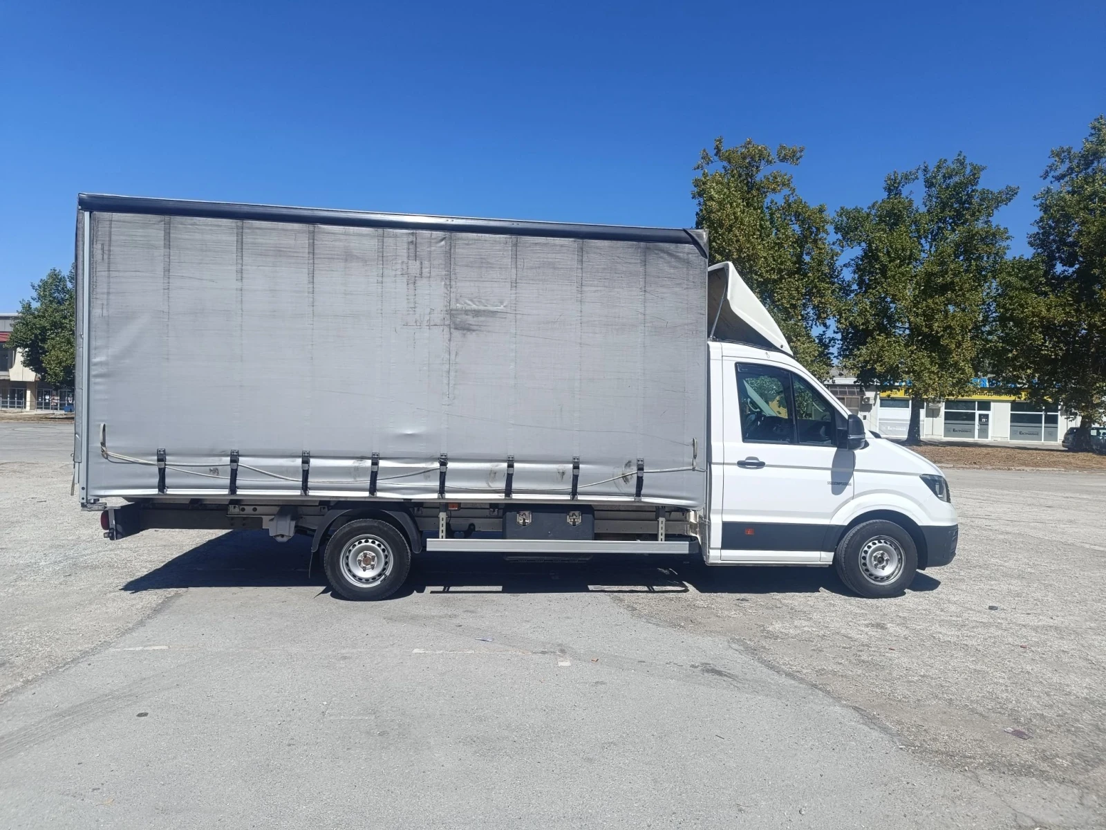 VW Crafter Фургон , снимка 6 - Бусове и автобуси - 56144598
