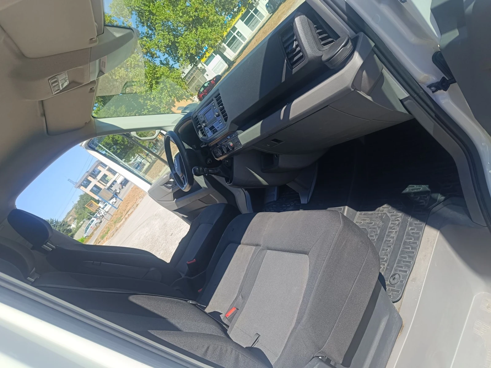 VW Crafter Фургон , снимка 10 - Бусове и автобуси - 56144598