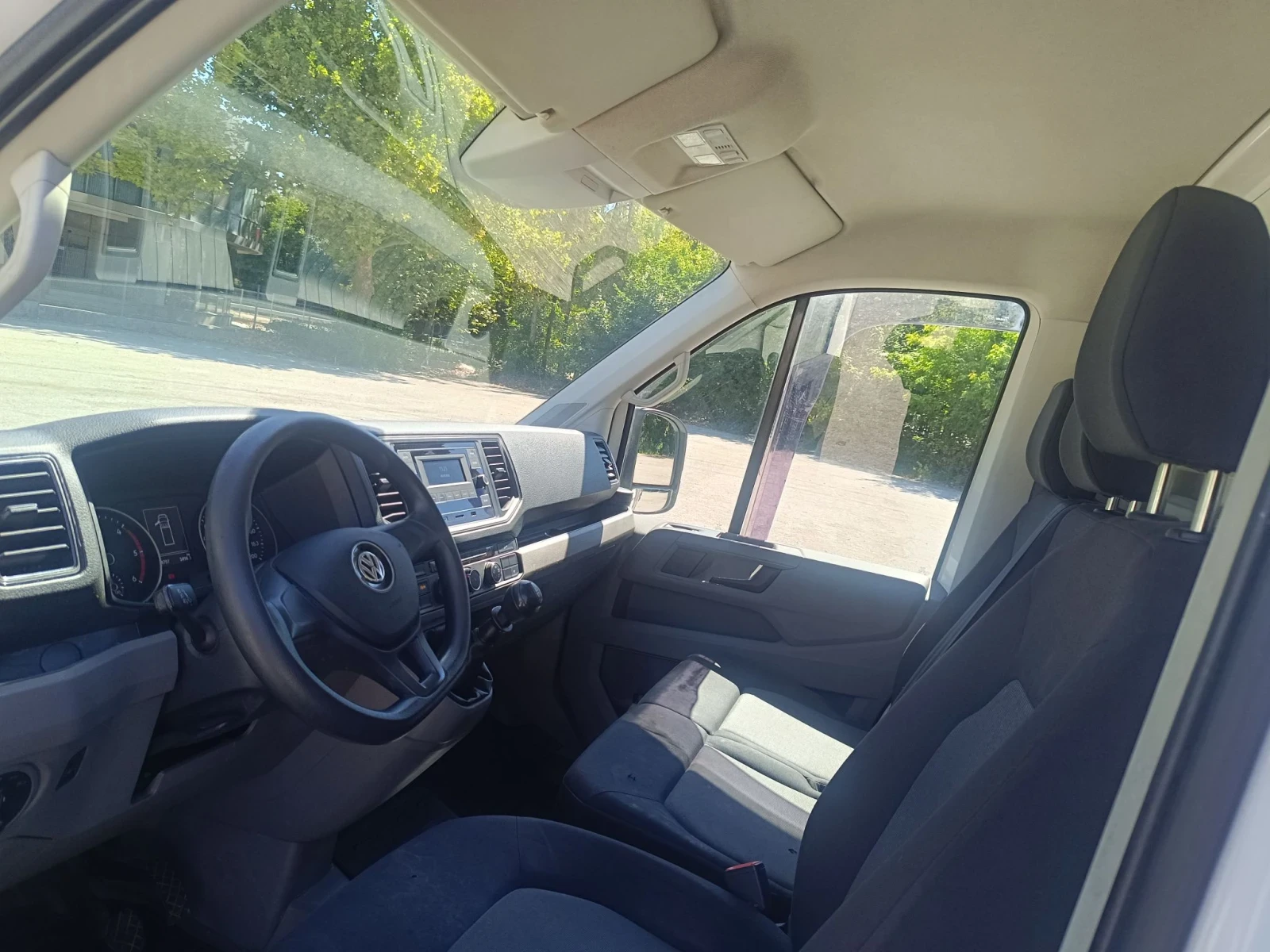 VW Crafter Фургон , снимка 9 - Бусове и автобуси - 56144598