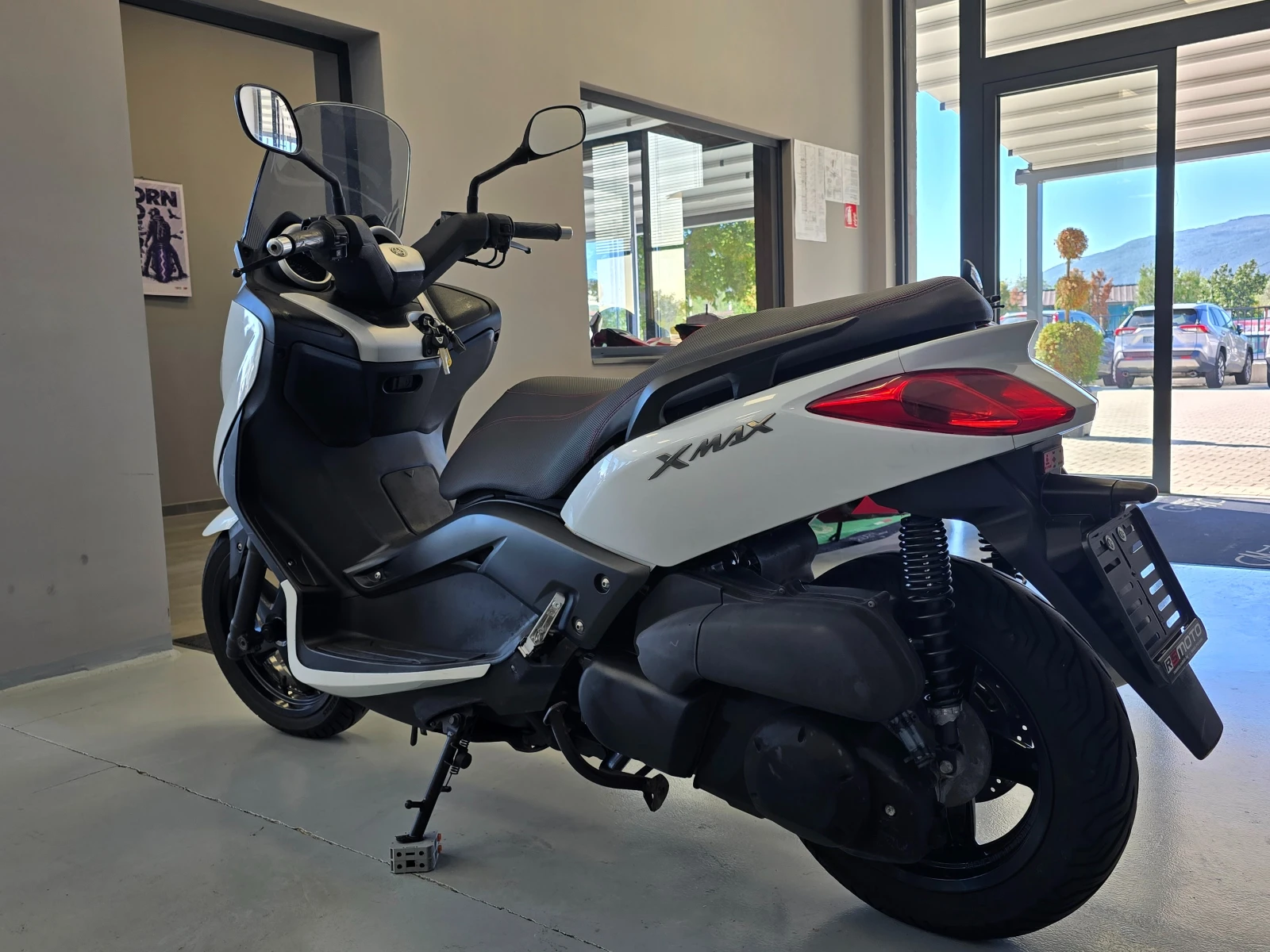 Yamaha X-max 250ie, 2014г., снимка 4 - Мотоциклети и мототехника - 55998975