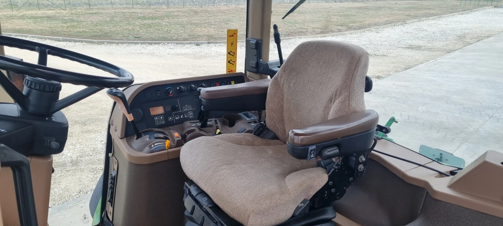 Трактор John Deere 7820, снимка 7 - Селскостопанска техника - 55937730