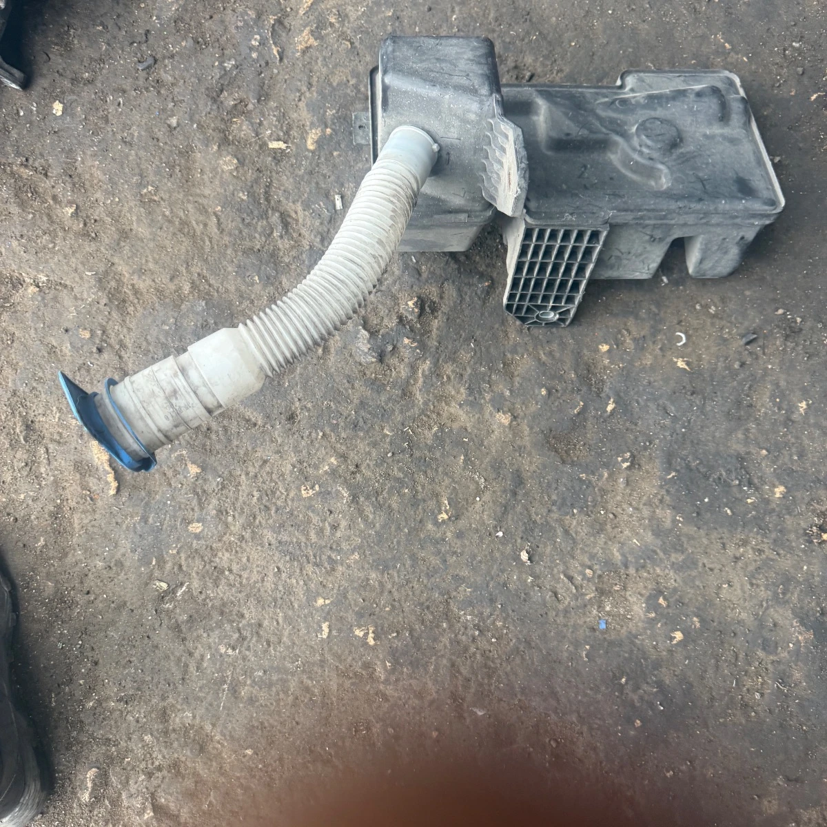 Казанче за течност за чистачки за VW Tiguan T1 Sharan 7N Seat Alhambra 5N0955453