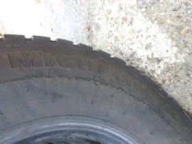 Гуми, снимка 7