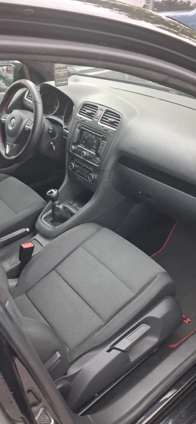 VW Golf 1.6 Газ, снимка 11