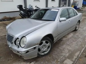     Mercedes-Benz E 280 2.8 V6