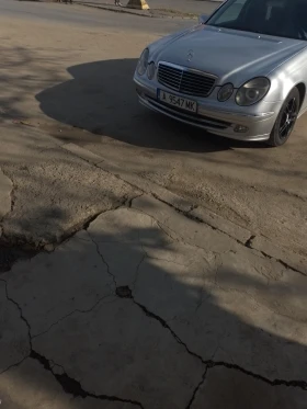 Mercedes-Benz E 270 2.7 CDI Avantgarde , снимка 13 — Bazar.bg Mercedes-Benz E 270 2.7 CDI Avantgarde , снимка 13