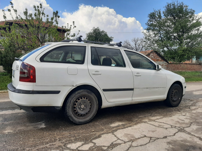 Skoda Octavia, снимка 5 - Автомобили и джипове - 46302683