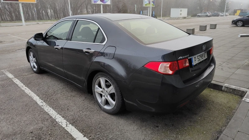 Honda Accord VIII (facelift) 2.0 i-VTEC (156 кс) 6MT, снимка 2 - Автомобили и джипове - 46305233