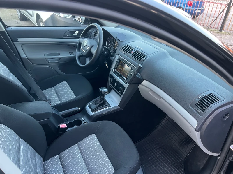 Skoda Octavia 1.6TDI.DSJ, снимка 5 - Автомобили и джипове - 49354268