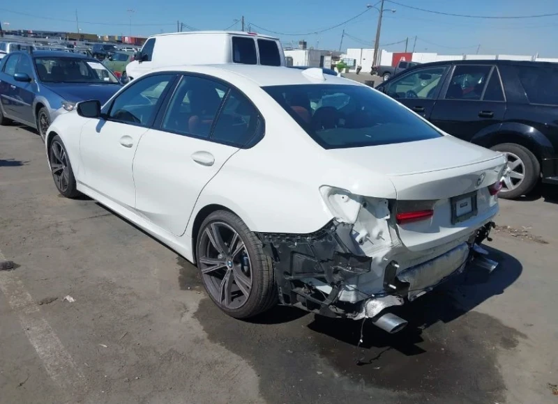 BMW 330, снимка 3 - Автомобили и джипове - 49496975