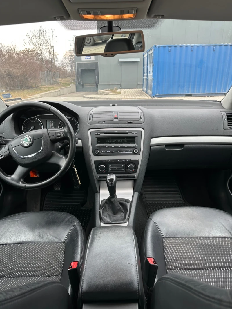 Skoda Octavia, снимка 5 - Автомобили и джипове - 49503873