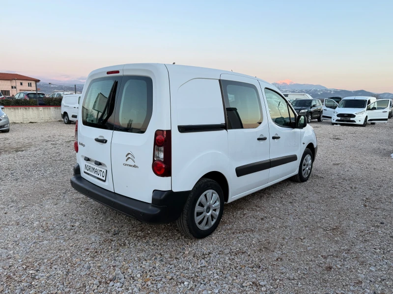 Citroen Berlingo 1.6HDI/NAV/PDC/SERVICE BOOK/EURO6, снимка 2 - Автомобили и джипове - 49504308