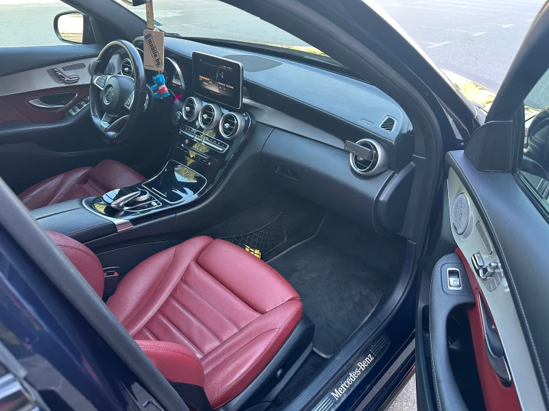 Mercedes-Benz C 400 4MATIC* AMG-ПАКЕТ* BURMASTER* DISTRONIC* LINE ASSI, снимка 15 - Автомобили и джипове - 51096208