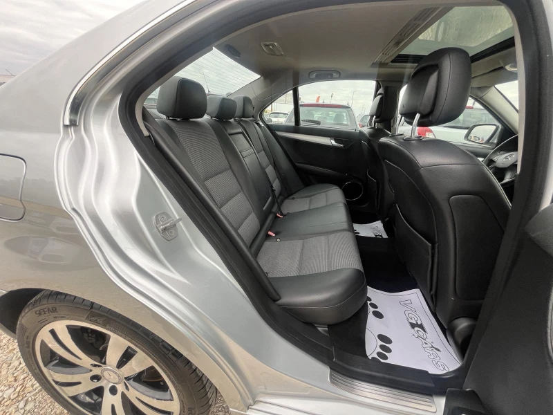 Mercedes-Benz C 220, снимка 13 - Автомобили и джипове - 52303872