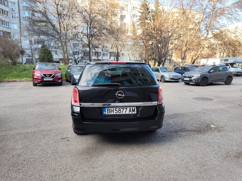 Opel Astra 1.7 CDTI * КЛИМАТРОНИК* !ТОП!, снимка 4 - Автомобили и джипове - 52792794