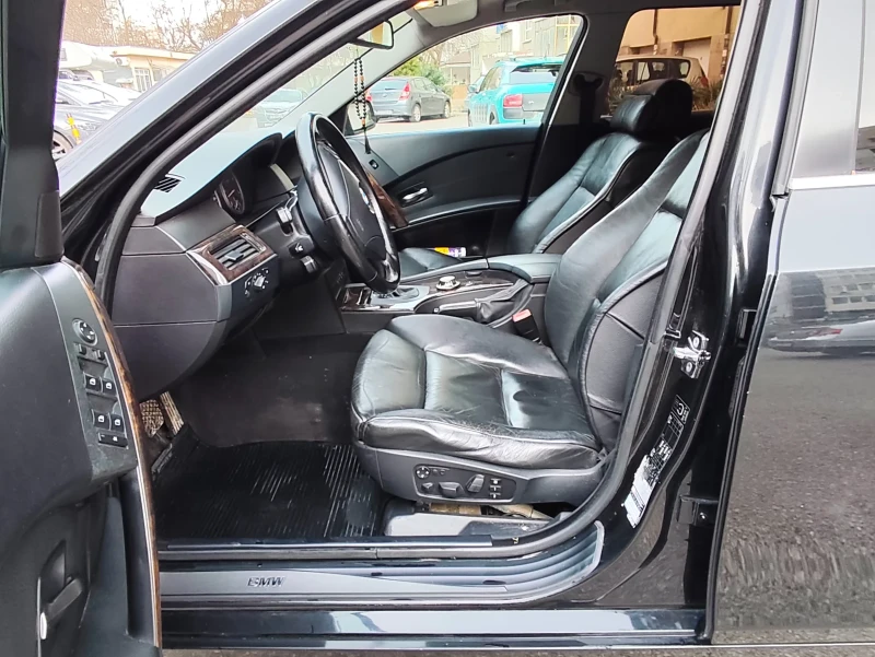 BMW 530 3.0D !КОЖА! * КЛИМАТРОНИК* НАВИ FULL !ТОП!, снимка 13 - Автомобили и джипове - 53482230