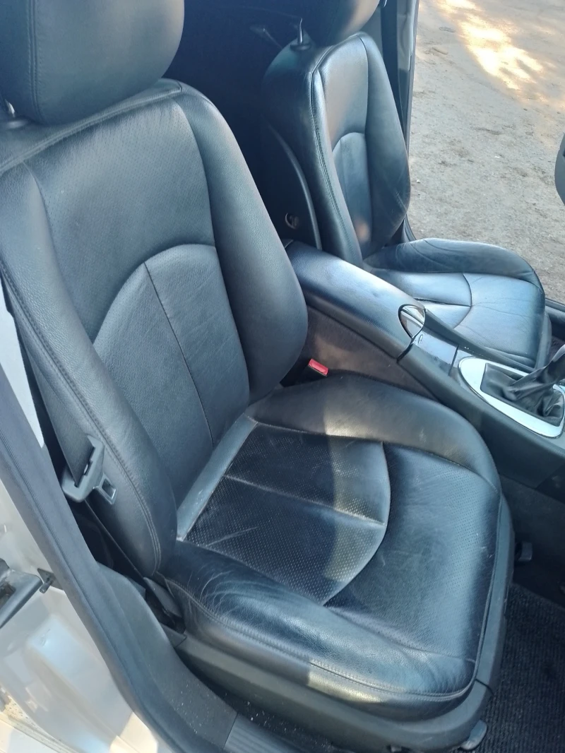 Mercedes-Benz E 270 2.7 CDI Avantgarde , снимка 6 - Автомобили и джипове - 52836843