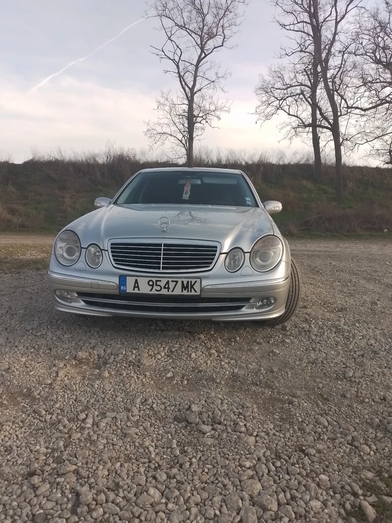Mercedes-Benz E 270 2.7 CDI Avantgarde , снимка 13 - Автомобили и джипове - 52836843