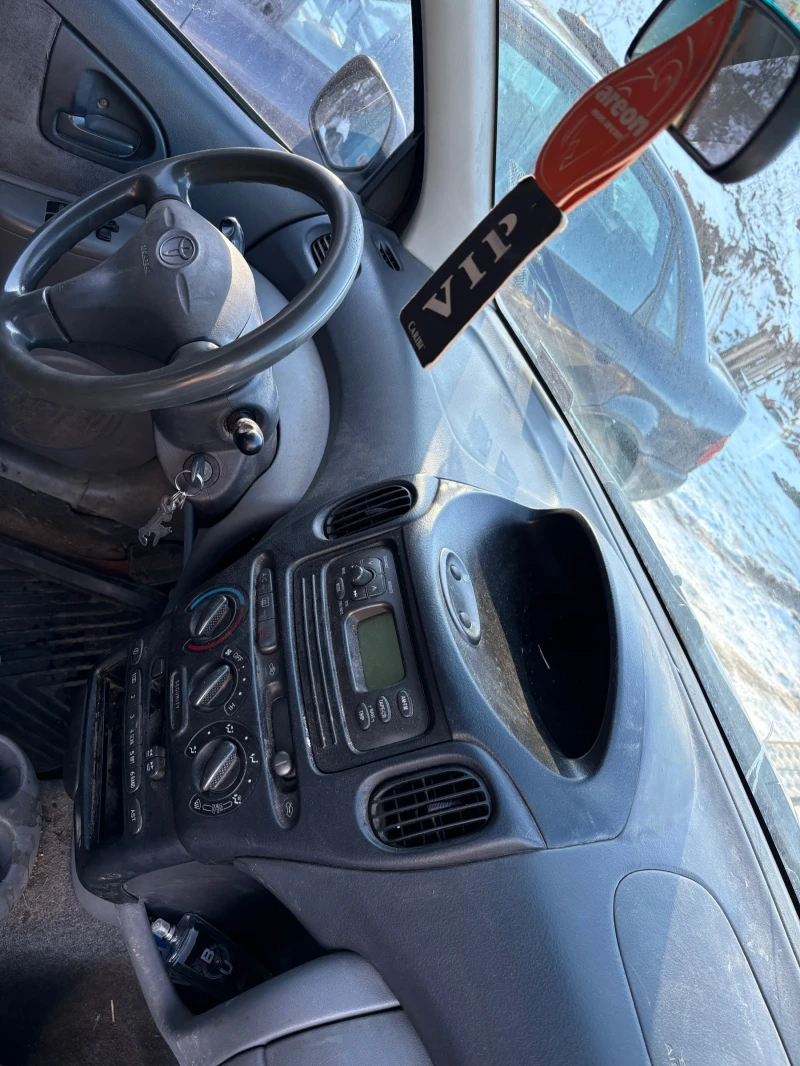 Toyota Yaris verso, снимка 7 - Автомобили и джипове - 53118375