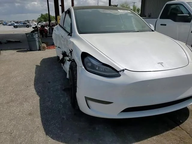Tesla Model Y, снимка 13 - Автомобили и джипове - 54273382