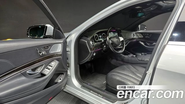 Mercedes-Benz S 350 d 4MATIC* ОБДУХВАНЕ* ПОДГРЕВ* 360 КАМЕРА* НАВИГАЦИ, снимка 3 - Автомобили и джипове - 54750985