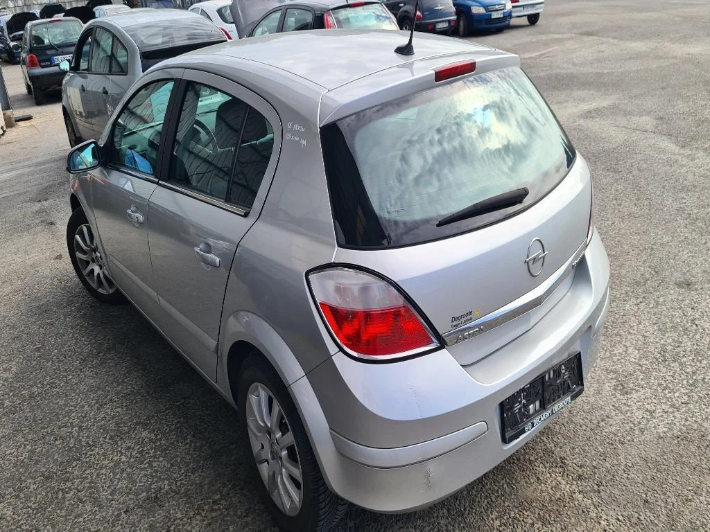 Opel Astra 1.6I/1.3/1.7 CDTi H | Mobile.bg — изображение 16