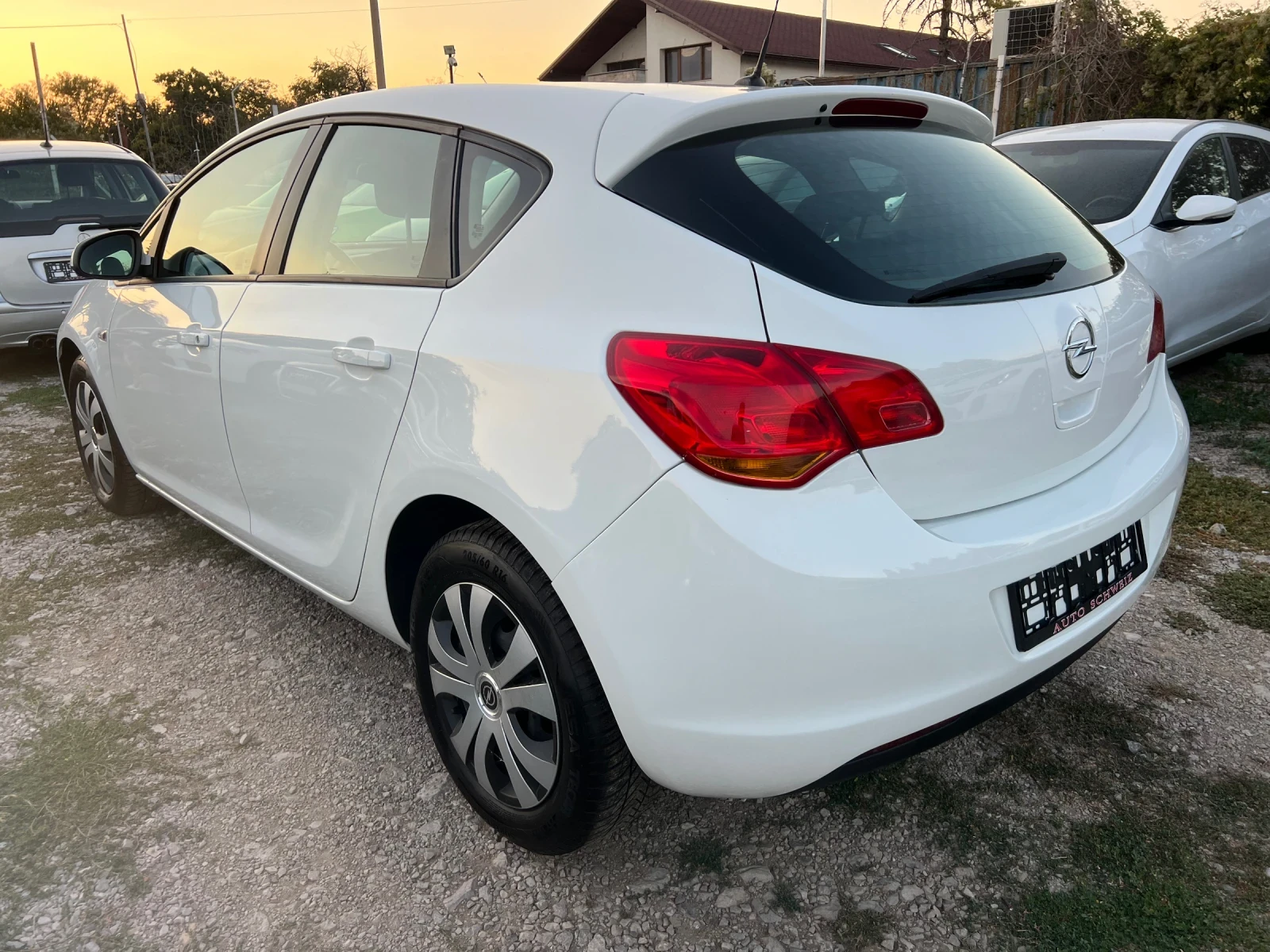 Opel Astra 1.6 i Schweiz - изображение 4